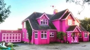 Вече може да живеете в къщата на Барби