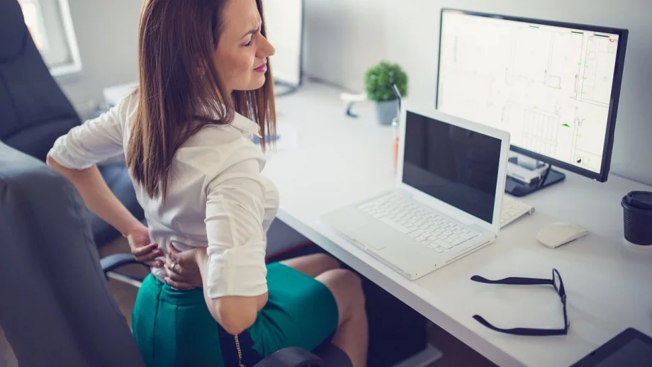 Близо 35% от българите работят седнали