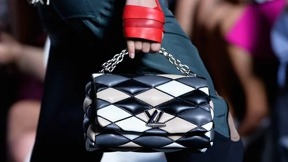 Louis Vuitton вече притежава Christian Dior 