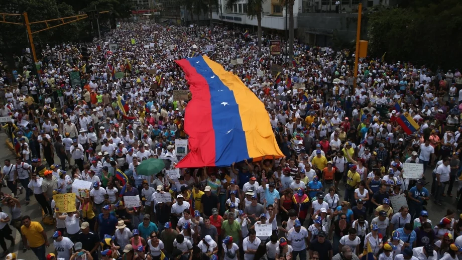 МВФ: Инфлацията във Венецуела може да достигне 1 000 000%