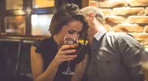 Защо мъжете харесват разведените жени?