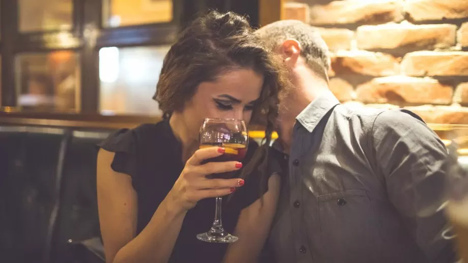 Защо мъжете харесват разведените жени?