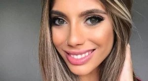 От момиче в инвалидна количка до фитнес модел