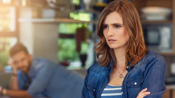 6 знака, че ти сама съсипваш връзката си