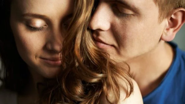 6 брутални истини за връзката с нисък мъж