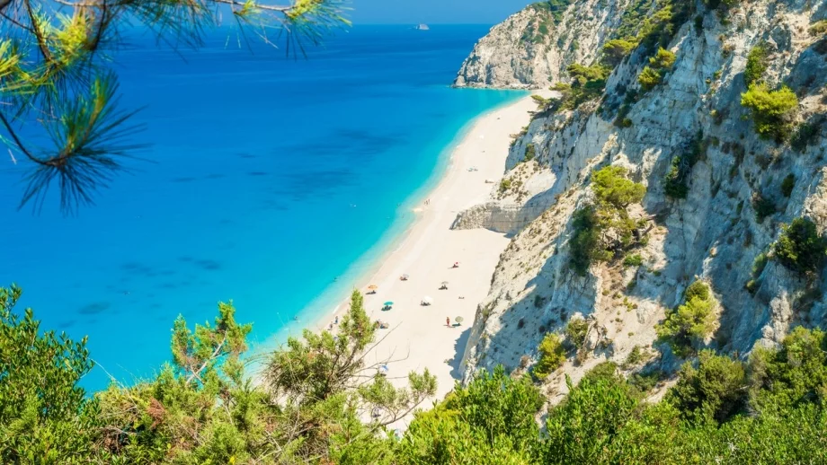 Това е островът с най-синя вода в света 