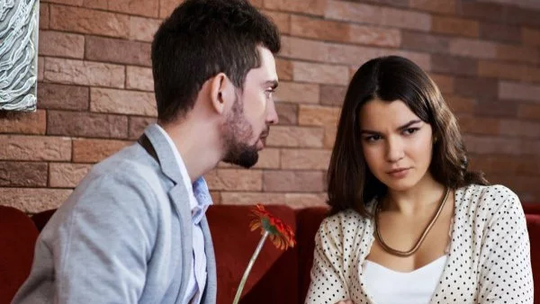 5 малки неща, с които убиваш шансовете си с него