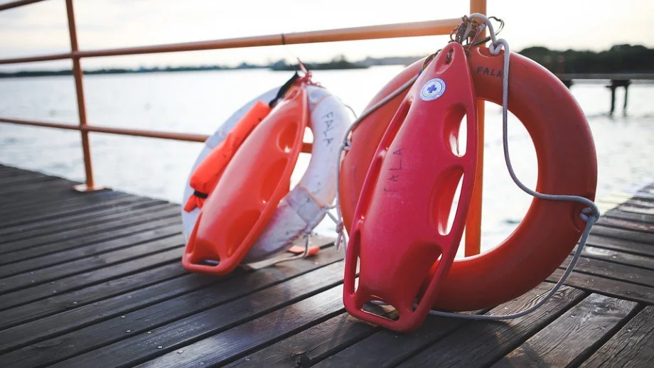 Северният плаж на Бургас остава без спасители до юни