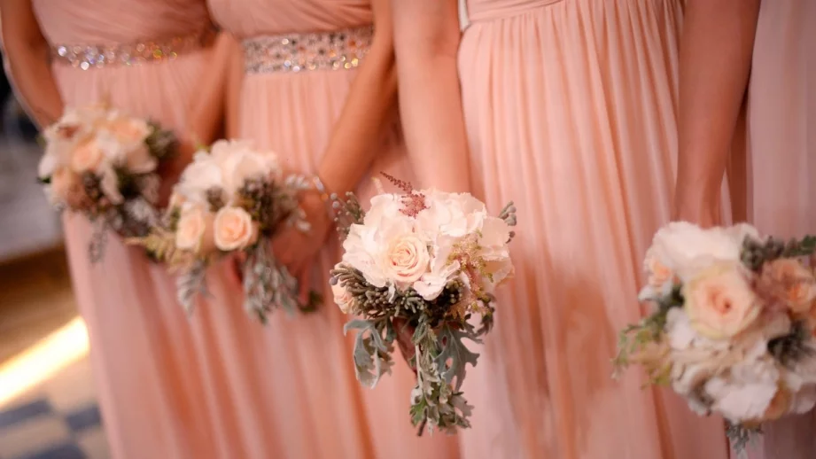 Да работиш като професионална шаферка 