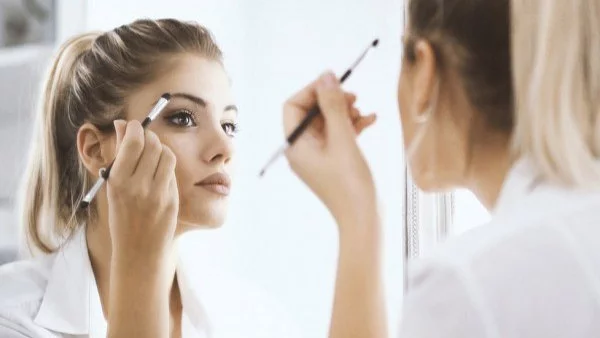 5 грешки при грима, с които се състаряваме