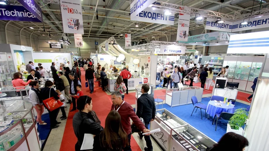 Медицински продукти от три континента на Булмедика/Булдентал