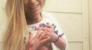 Тази мама ще ви мотивира да тренирате (видео)