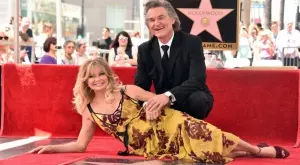 Мистично: Голди Хоун общувала с извънземни