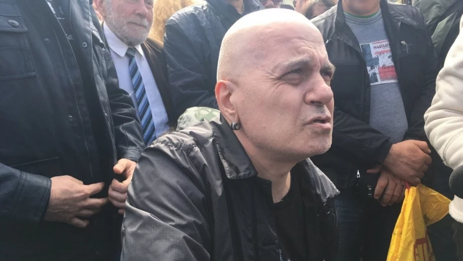 Трифонов: Партиите години наред си трайкат, че им отпускат повече пари