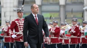 Президентът: Борисов да каже продължава ли да има бизнес интереси с Пеевски