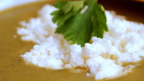 Крем супа с картофи и спанак