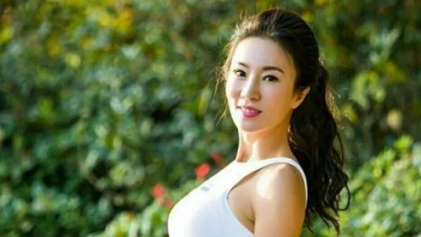 Няма да повярвате на колко години е тази майка (снимки)