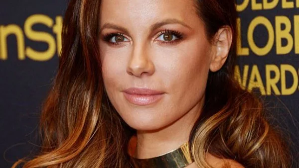 Дъщерята на Кейт Бекинсейл е станала голяма красавица (снимка)