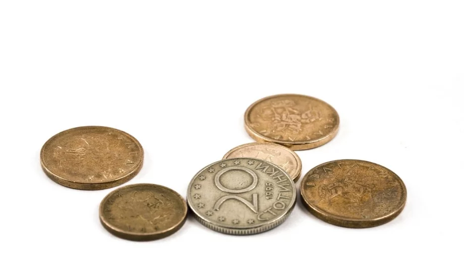 Финансов експерт: Минималната заплата ще расте и през следващите години