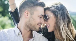 Излизайте с мъж, когото не трябва да молите