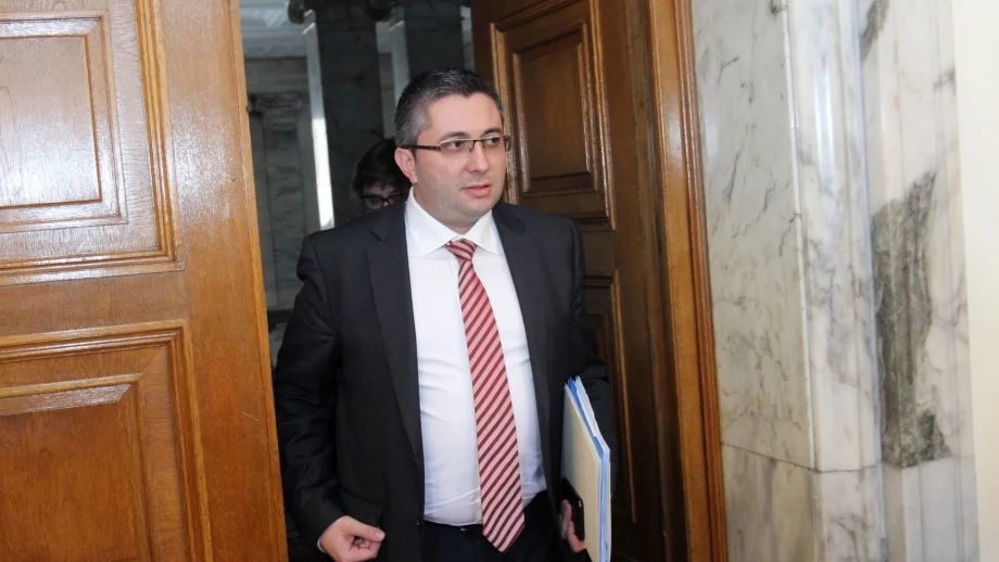 Нанков: От 1 ноември сме в режим на готовност за зимно почистване