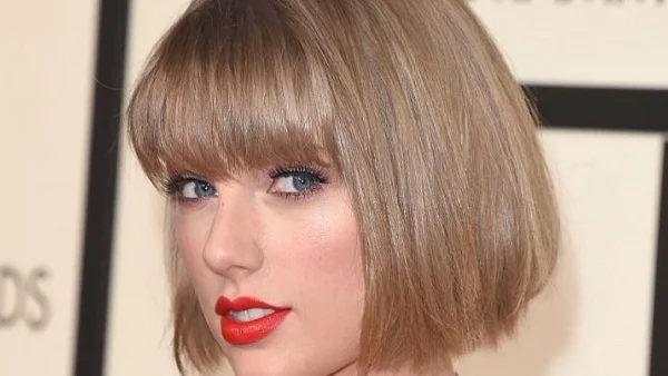  Тейлър Суифт съди диджей за опипване