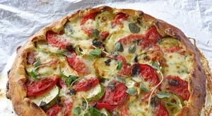 Галет с тиквички, домати и Моцарела