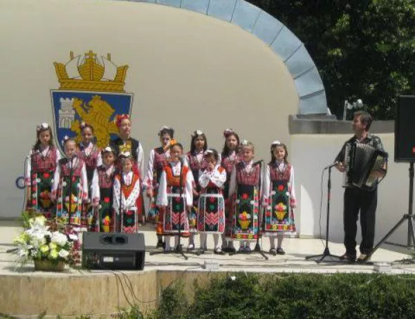 Бургаските читалища с концерт за 24 май