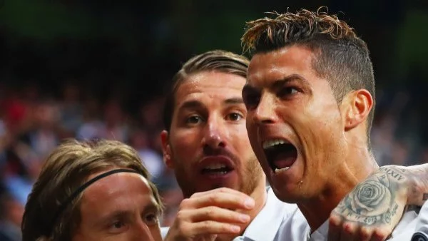  Роналдо показа близнаците си (снимка)