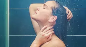 Ранен признак на деменция може да бъде открит по време на къпане