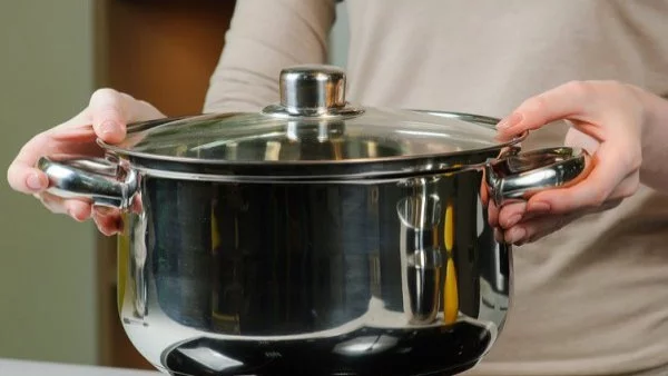 Tренировка с... тенджера (видео)