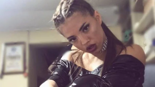 Ето я Дара като абитуриентка (видео)