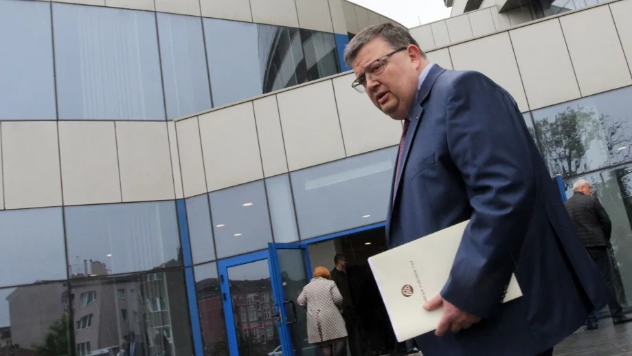 Прокуратурата засега няма да проверява парите на Гинка Върбакова