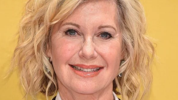 Оливия Нютън-Джон отново има рак на гърдата