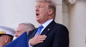 Тръмп с нова идея - щял да слага слънчеви панели по стената с Мексико