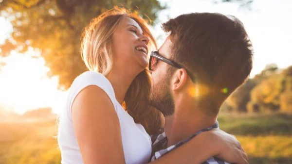 Как се държи всяка зодия, когато се влюби