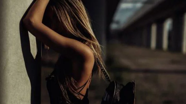 Чанти на наши дизайнери се появиха във Vogue