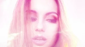 Михаела Маринова с нов сингъл (видео)