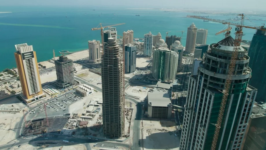 Голяма част от валутните резерви на Катар се стопи 