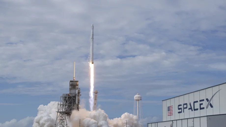 Ясно е кога ще бъде изстрелян първият български геостационарен сателит