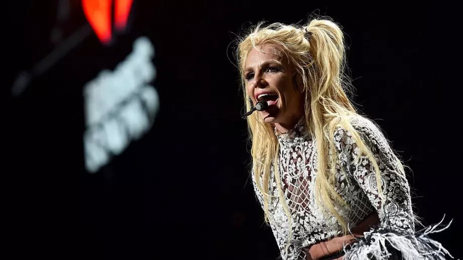 Бритни Спиърс: Баща ми ме накара да се чувствам грозна 