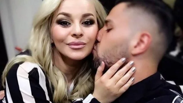  Десислава разкри пола на бебето си