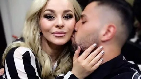 Вижте Десислава след раждането (снимка)