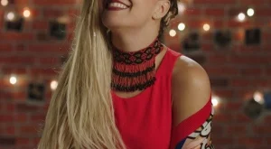 Поли Генова с нова татуировка (снимка)