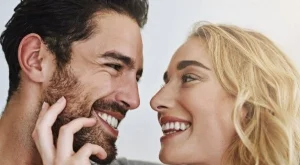 Бъдете с мъж, който се гордее, че ви обича