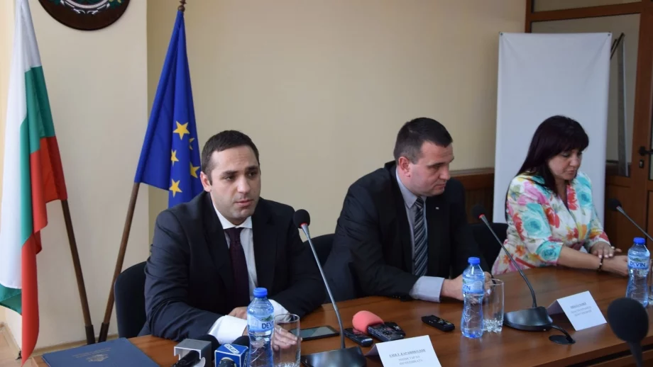 Ще ограничаваме бюрокрацията по оперативните програми с ваучери