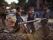 Тежка експлоатация: В Боливия работят дори и петгодишни деца - и то стотици хиляди