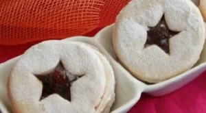 Масленки със сладко от ягоди