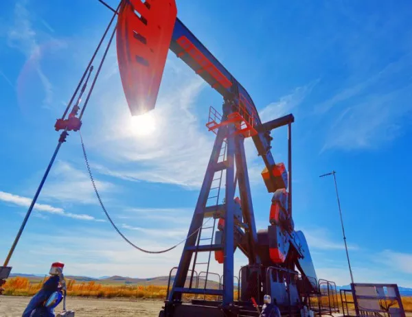 МАЕ: Повишаването на цените на петрола ще ограничи търсенето му 