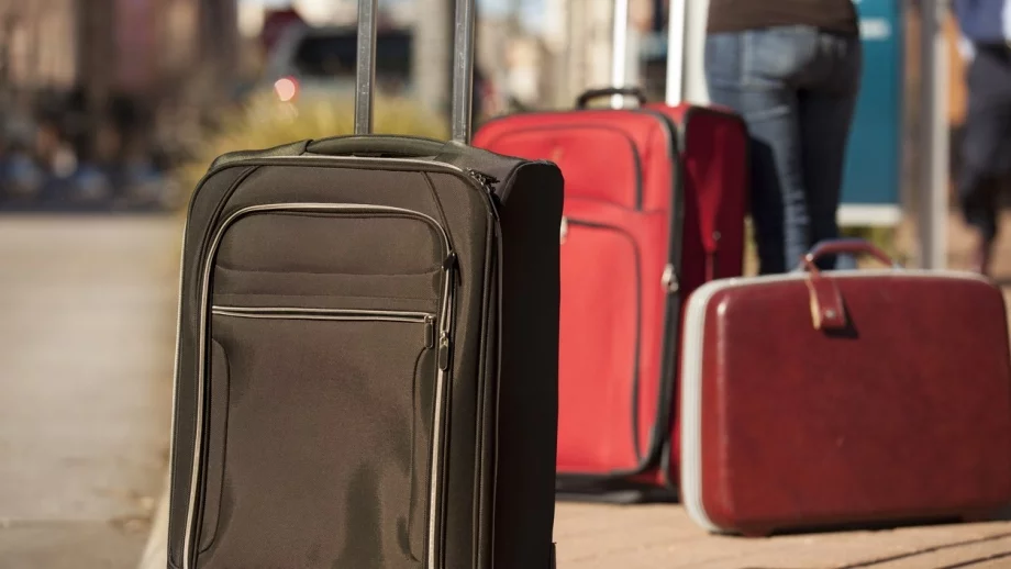 Могат ли българите в чужбина да са 8 - 9 милиона?